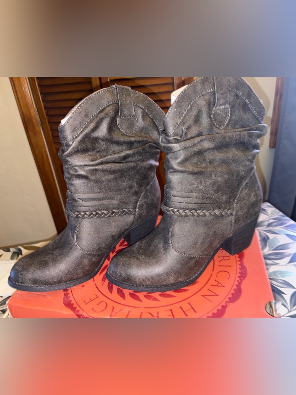 Womens Gray Western Ankle Boots - Unbranded